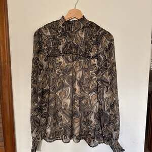 Haver London Multicolor Print Smocked Blouse